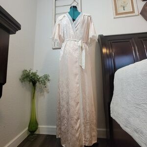 Vintage Christian Dior Pink with Lace Trim & Flare Sleeves Lingerie Robe Small